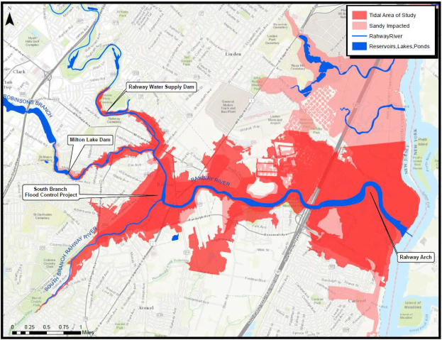 Karte von New York City, die die geplanten Überschwemmungsgebiete in Rot und Blau zeigt, mit Textdetails zu den betroffenen Gewässertypen, Bevölkerung und Projektzeitplan.