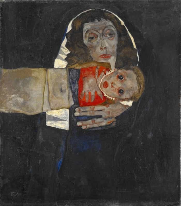 Gemälde 'Mutter und Kind' von Egon Schiele zeigt eine Frau in einem weißen Kleid, die ein Baby auf einem schwarzen Hintergrund hält, beide mit sanften Gesichtern.