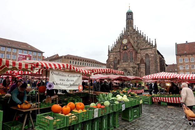 GZD: Bundesweite Schwerpunktprüfung gegen Schwarzarbeit Zoll prüft Gastronomie und Hotellerie