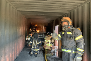 Brand in Paderborn: Materialauslauf bei einer Logistikfirma