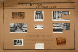 Ein Buch mit Bildern der Inneneinrichtung der katholischen Kirche, Kunstgegenständen und Texten zur Geschichte und Bedeutung.