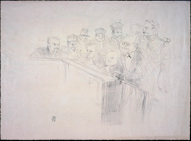 Schwarz-weiß-Zeichnung eines Gerichtssaals mit einer Gruppe von Menschen an einem überfüllten Tisch, einige sehen ernst oder besorgt aus.